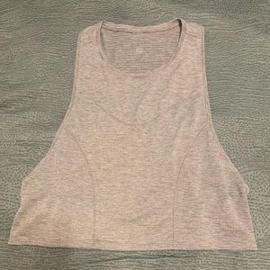 Like new Lululemon crop muscle tank